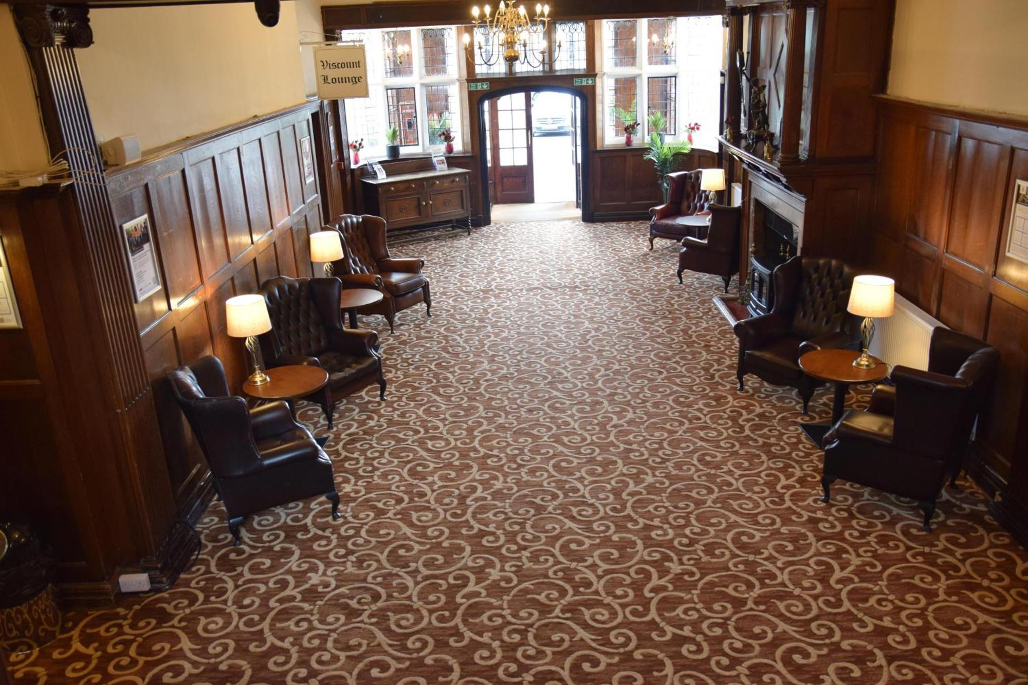 Russ Hill Hotel Charlwood Bagian luar foto