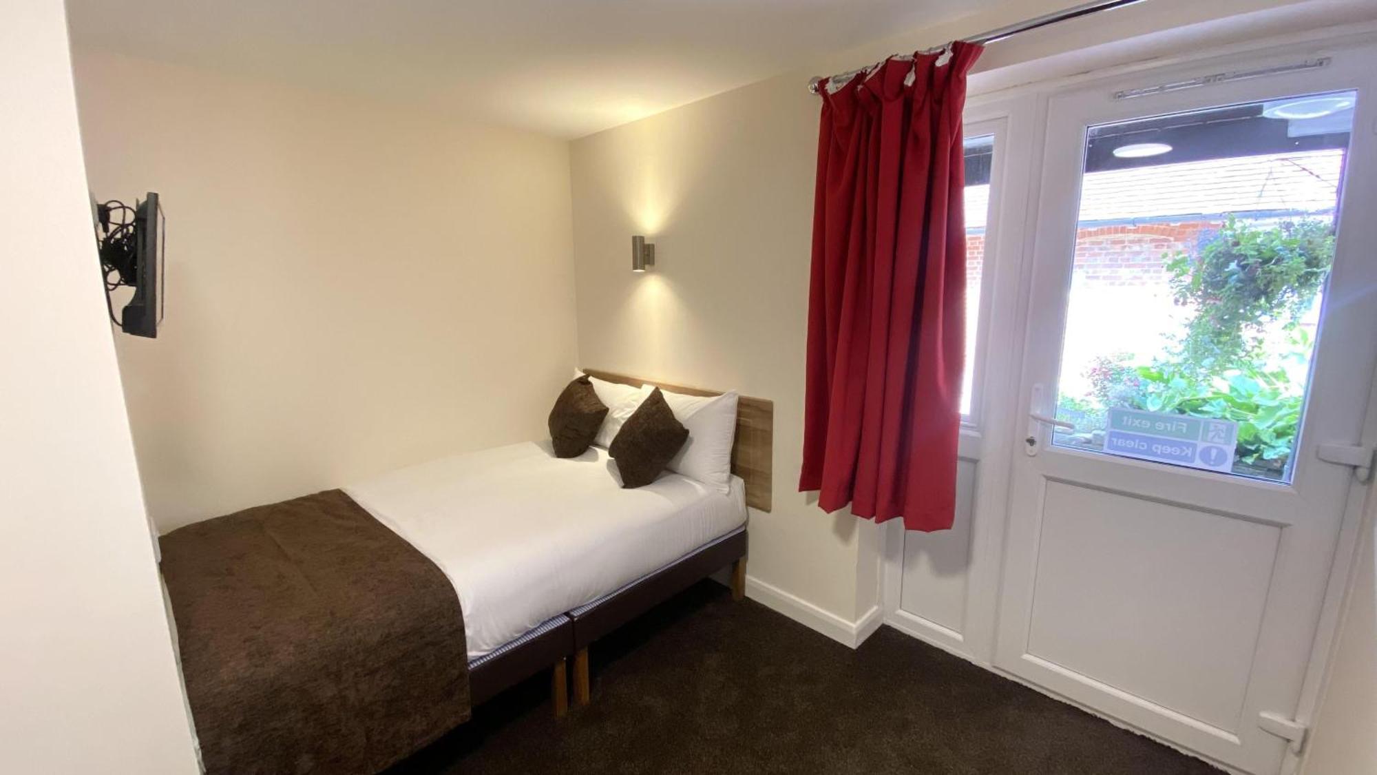 Russ Hill Hotel Charlwood Ruang foto
